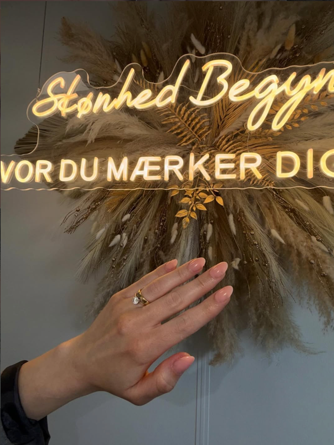 Eksklusiv og rolig salonindretning hos Luxury Beauty i Næstved